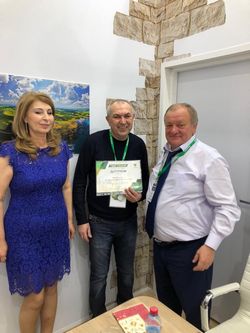 Пекарня Осетинских пирогов Виктория, получила награду на выставке Золотая Осень 2019 на ВДНХ Пекарня Осетинских пирогов Виктория, получила диплом на выставке Золотая Осень 2019 на ВДНХ